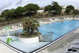 piscine-camping-la-redoute-rivedoux-plage-ile-de-re-1181 (1).jpg