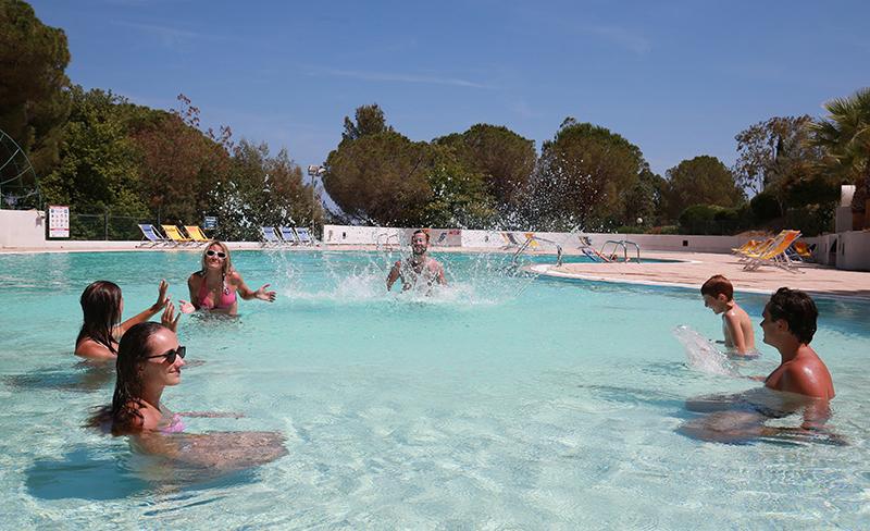 piscine-camping-le-parc-de-bormes-bormes-les-mimosas-6760.jpg